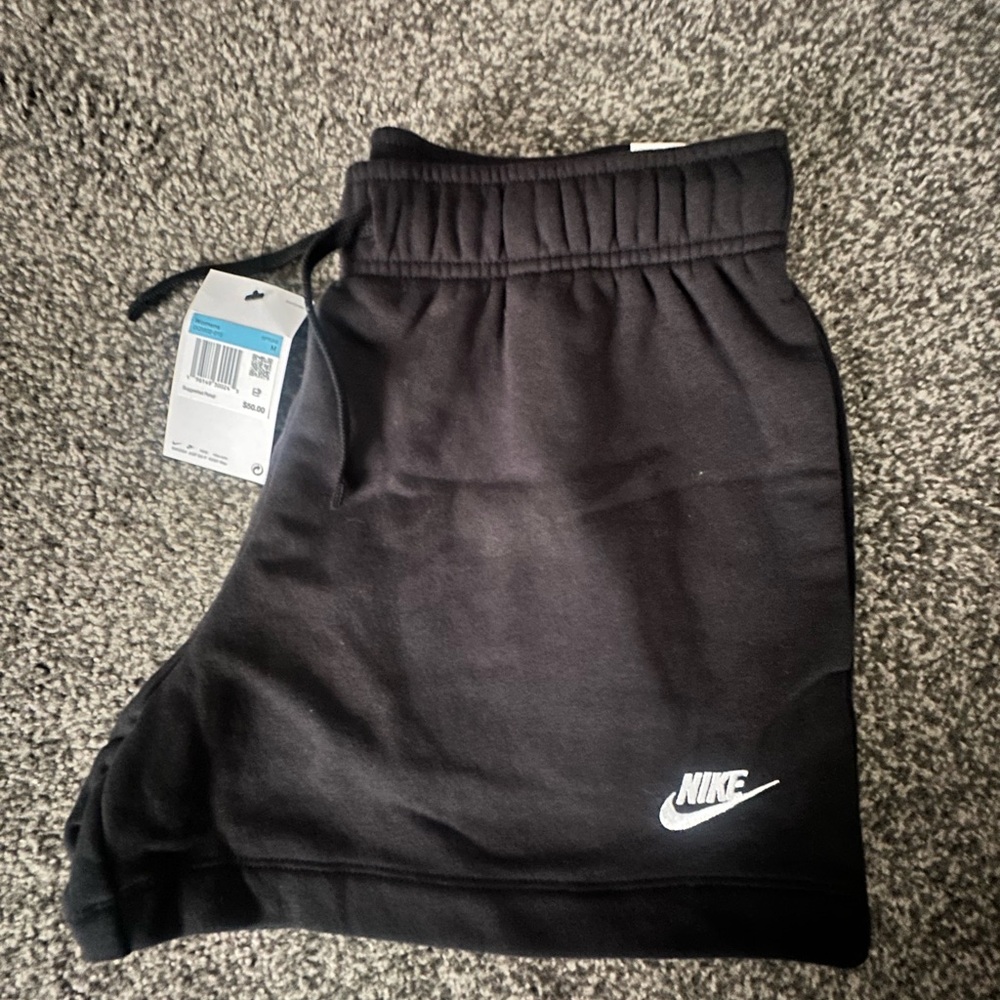 Nike Standard Fit Black Shorts